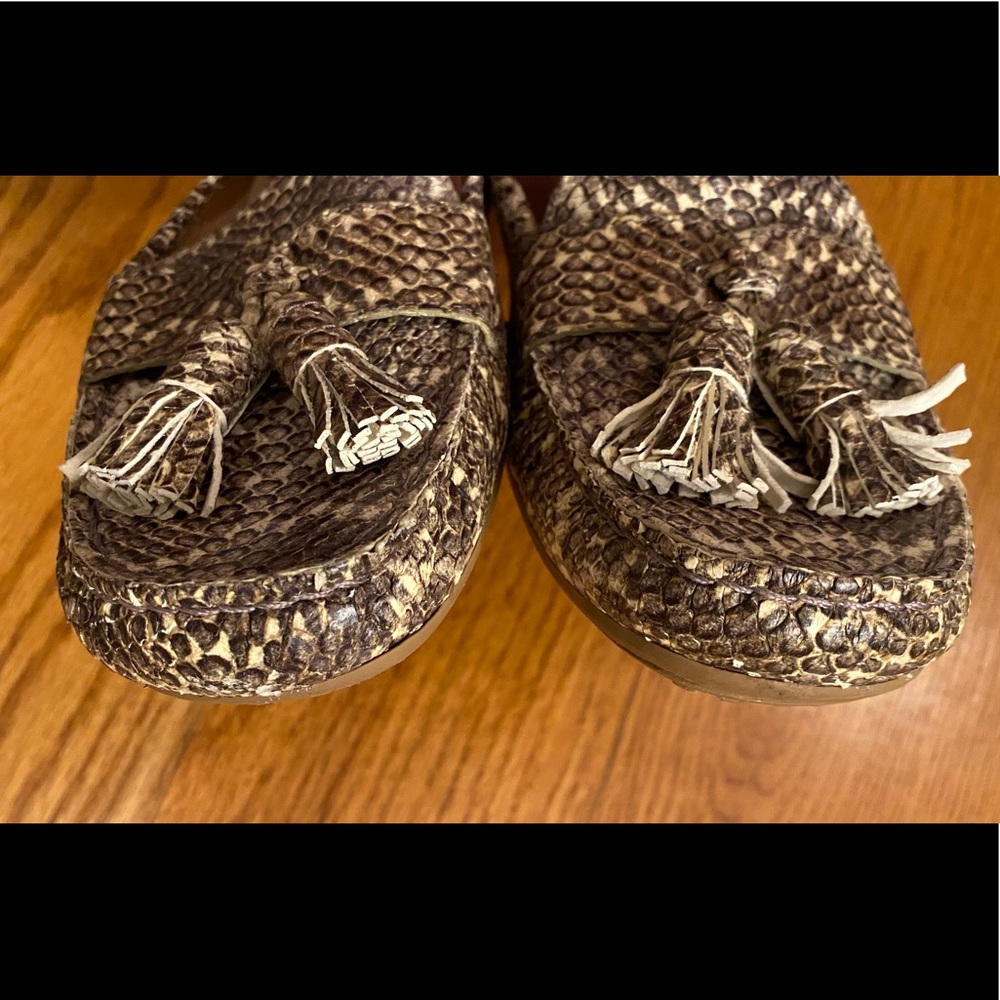 Euc Stuart Weitzman Snakeskin Loafers, Brown - image 3